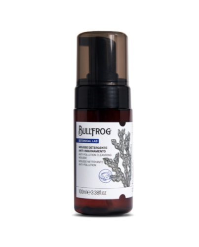 Das Anti-Pollution Cleansing Mousse ist eine sanfte Gesichtsreinigung, die für alle Hauttypen geeignet ist. Die Inhaltsstoffe regenerieren und nähren die Haut, entfernen Schmutz und Unreinheiten und schützen die Gesichtshaut vor äußeren Aggressoren.