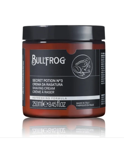 Eine zarte Creme für eine angenehme und makellose Rasur, die auch als Pre-Shave-Behandlung in Kombination mit einem heißen Tuch bei Behandlungen im Salon verwendet werden kann. 